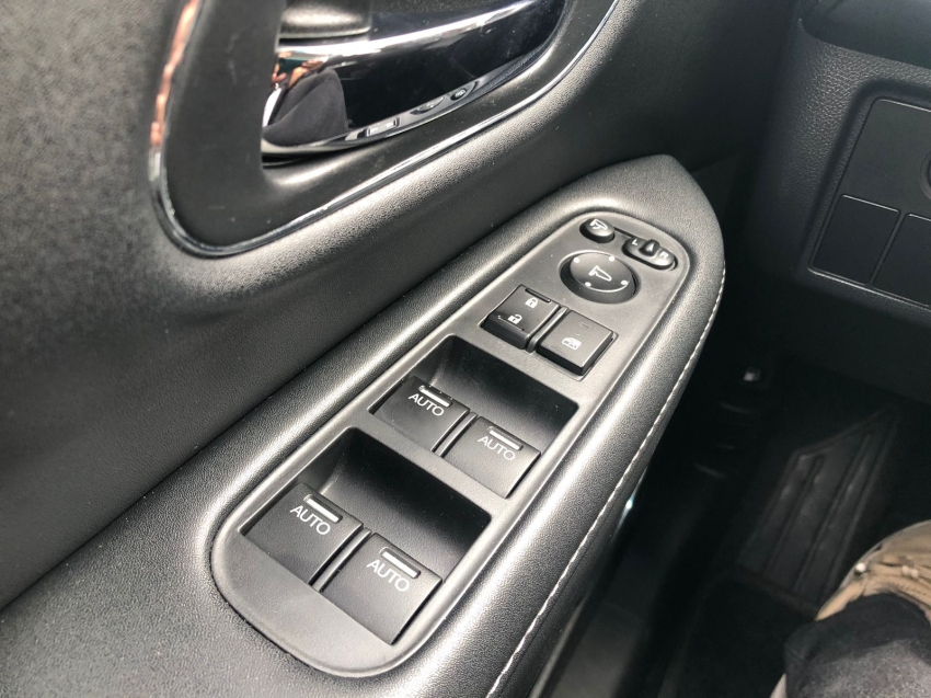 honda hr-v exl 1.8 aut.15