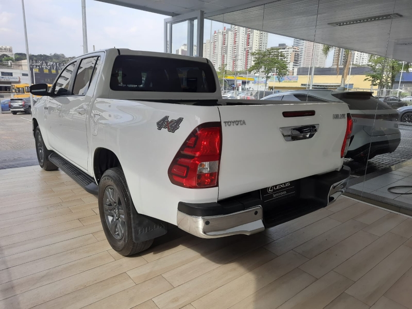 toyota hilux sr 4x4 2.8 tb at diesel automatico 2023/244