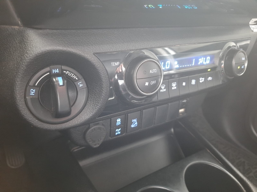 toyota hilux sr 4x4 2.8 tb at diesel automatico 2023/2415