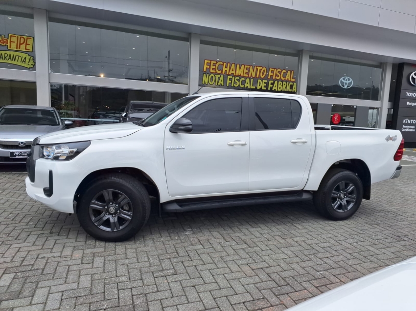 toyota hilux sr 4x4 2.8 tb at diesel automatico 2023/241