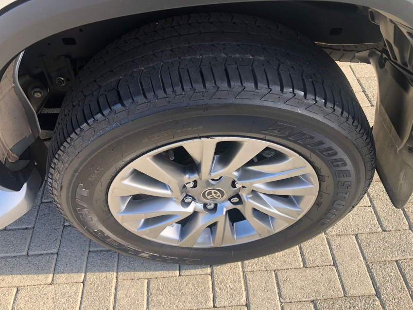 hilux sw4 srx 2.8l - 5 lugares21