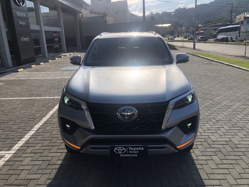 hilux sw4 srx 2.8l - 5 lugares6