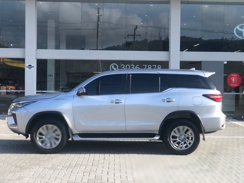 hilux sw4 srx 2.8l - 5 lugares1