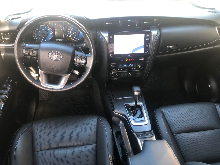 hilux sw4 srx 2.8l - 5 lugares15