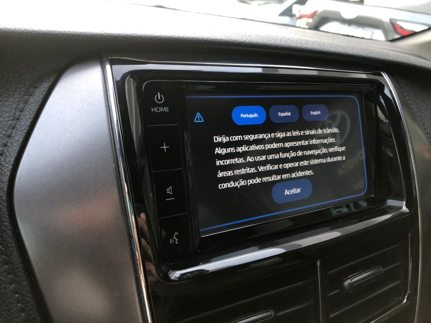 yaris hatch xs 1.5 - garantia de fabrica14