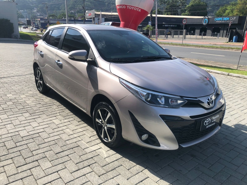 yaris xls 1.5 automatico - teto solar8