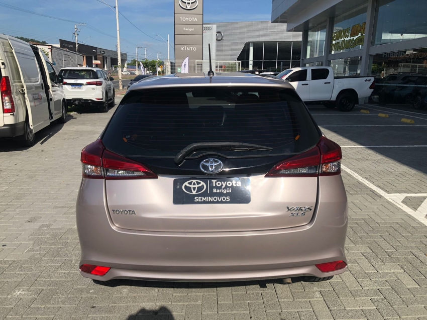 yaris xls 1.5 automatico - teto solar5