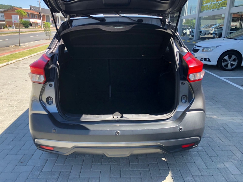 nissan kicks 1.6 16v flexstart sv 4p xtronic flex 5p automatico 20186