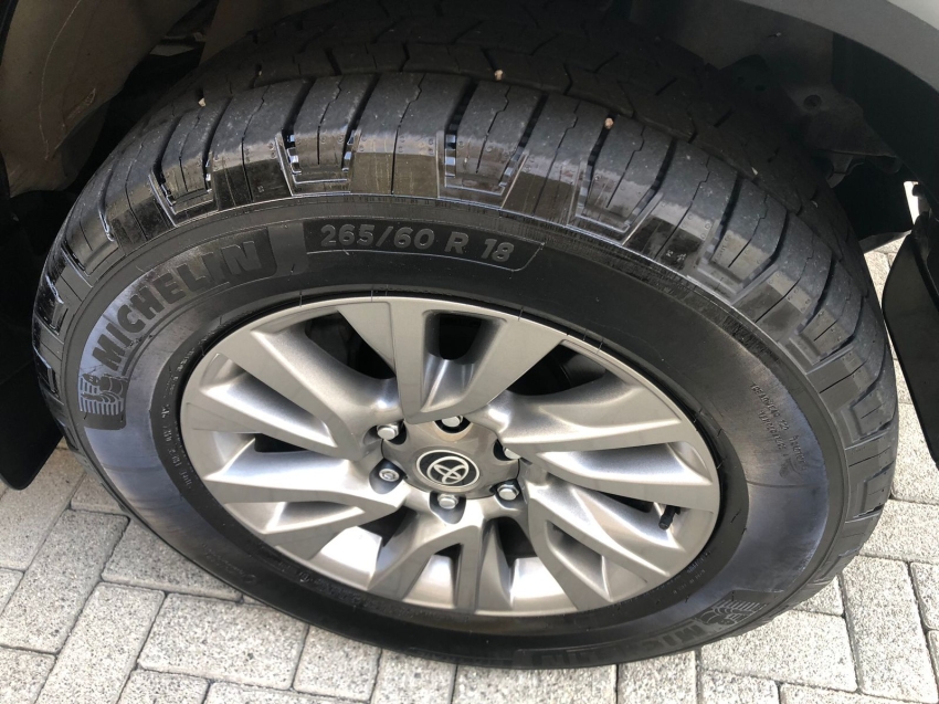 sw4 srx 2.8 aut.  - upgrade de acessorios incluso26