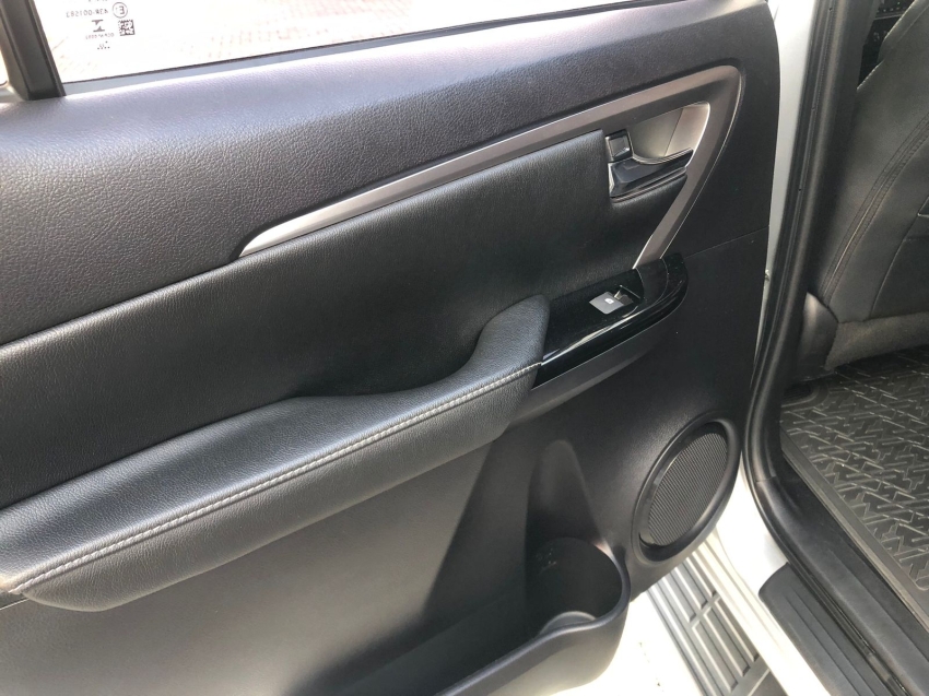 sw4 srx 2.8 aut.  - upgrade de acessorios incluso20