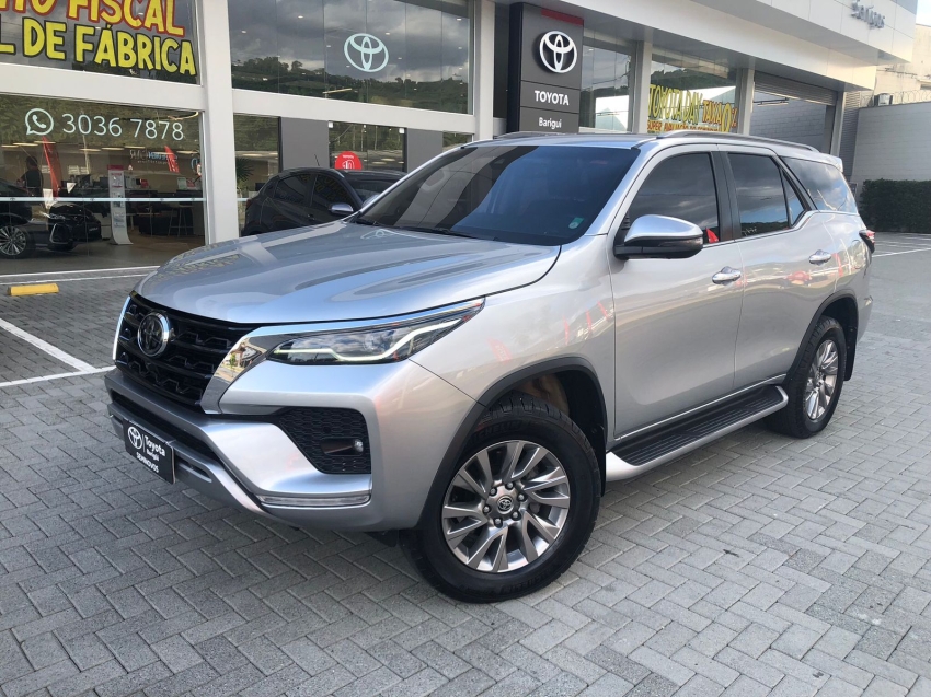 sw4 srx 2.8 aut.  - upgrade de acessorios incluso