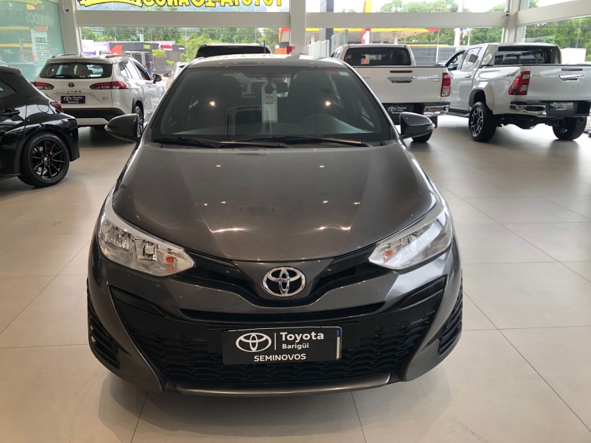 toyota yaris 1.5 flex 20215