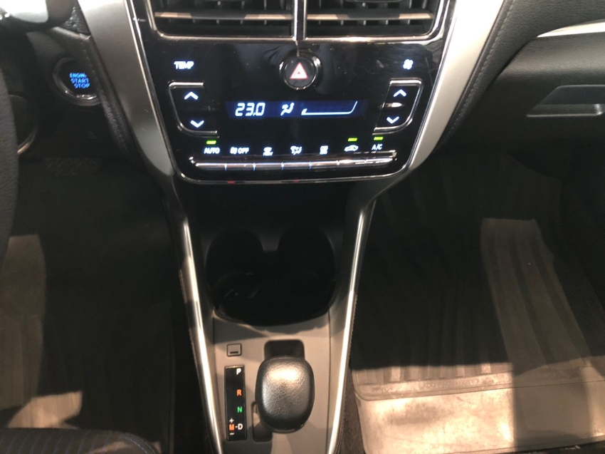 toyota yaris 1.5 flex 202110