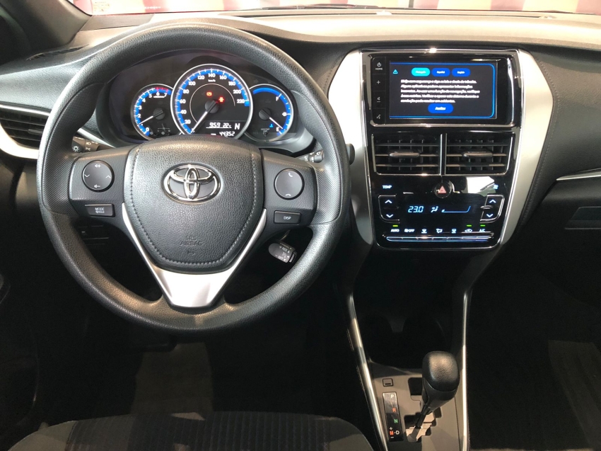 toyota yaris 1.5 flex 202113