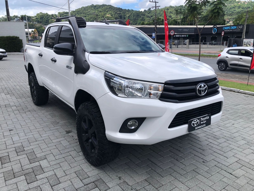 hilux sr manual - km baixa c/ snorkel1