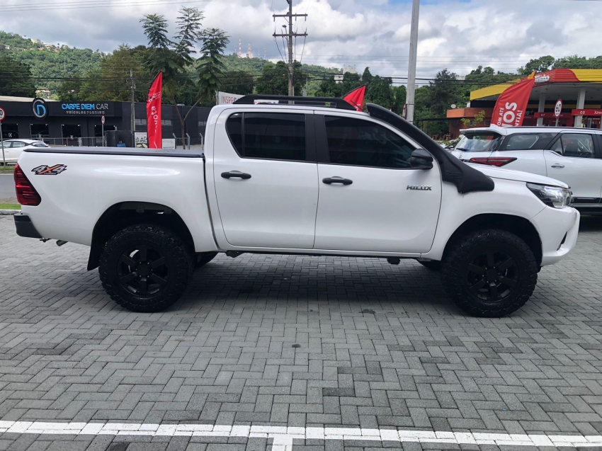 hilux sr manual - km baixa c/ snorkel