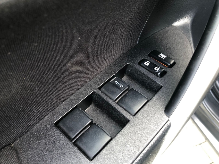 corolla gli 1.8 - automatico18