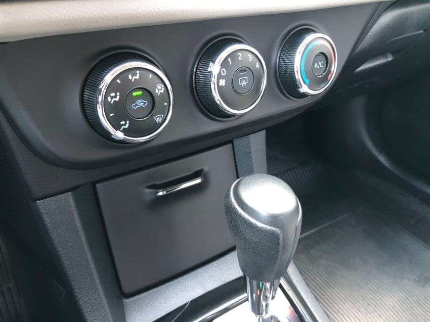 corolla gli 1.8 - automatico14