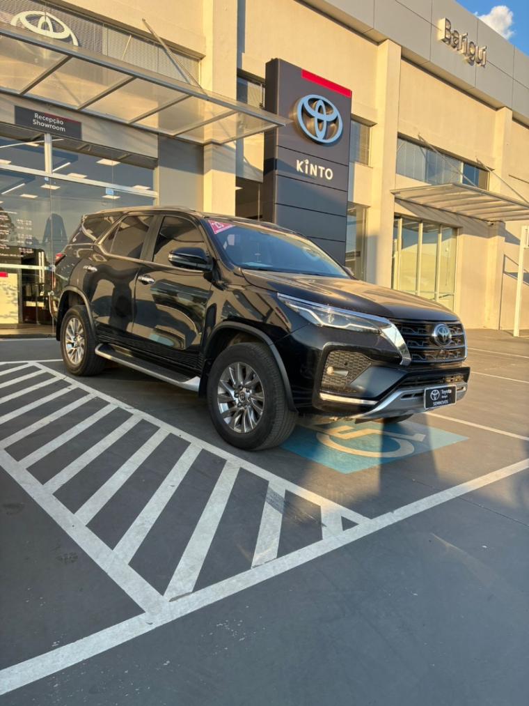 toyota hilux sw4 2.8 d-4d turbo diesel srx 4x4 automatico 4p 2023