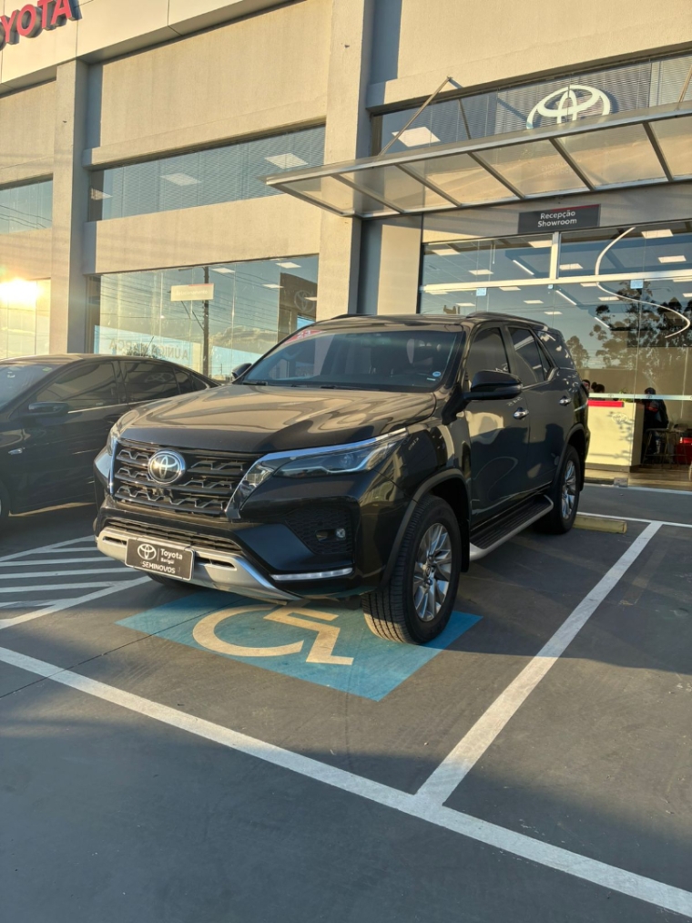 toyota hilux sw4 2.8 d-4d turbo diesel srx 4x4 automatico 4p 20232