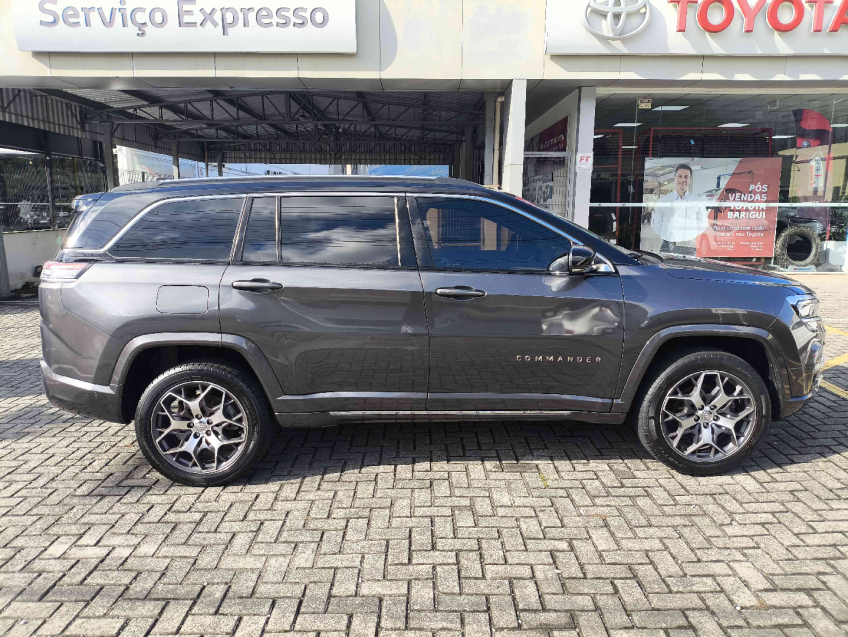 jeep commander 2.0 td380 turbo diesel overland at9 4p automatico 20235