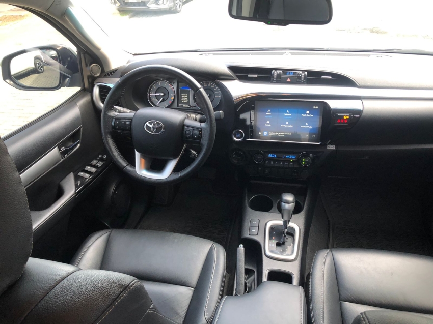 toyota hilux diesel automatico 202425
