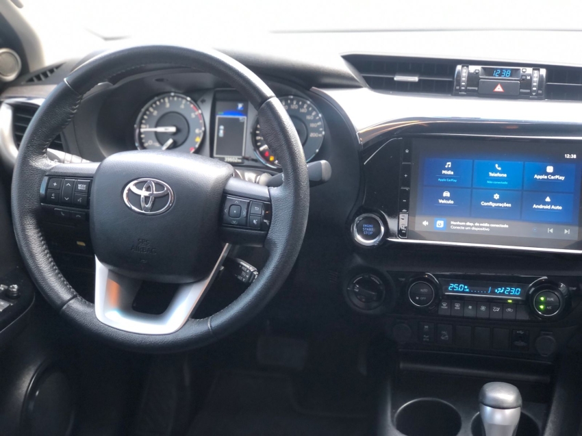 toyota hilux diesel automatico 202424