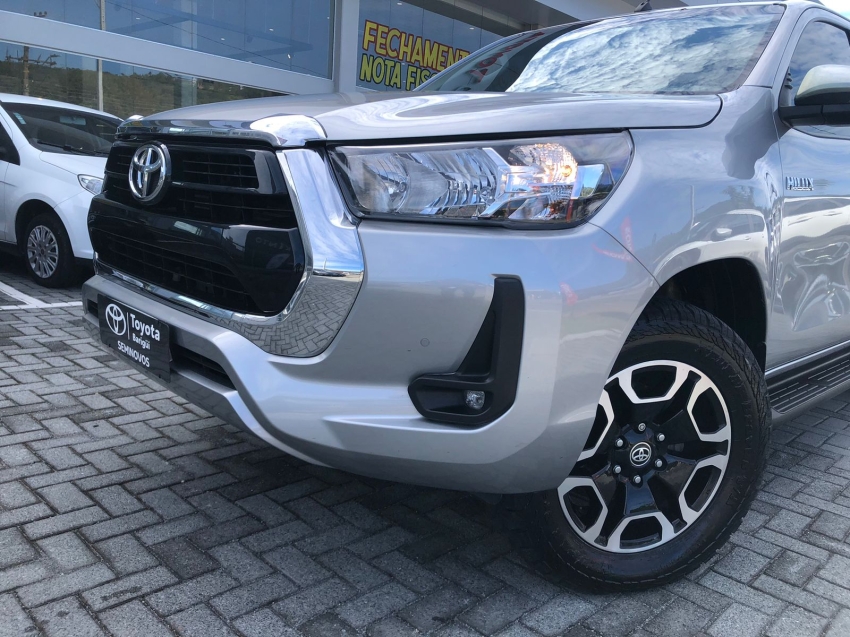 toyota hilux diesel automatico 20241
