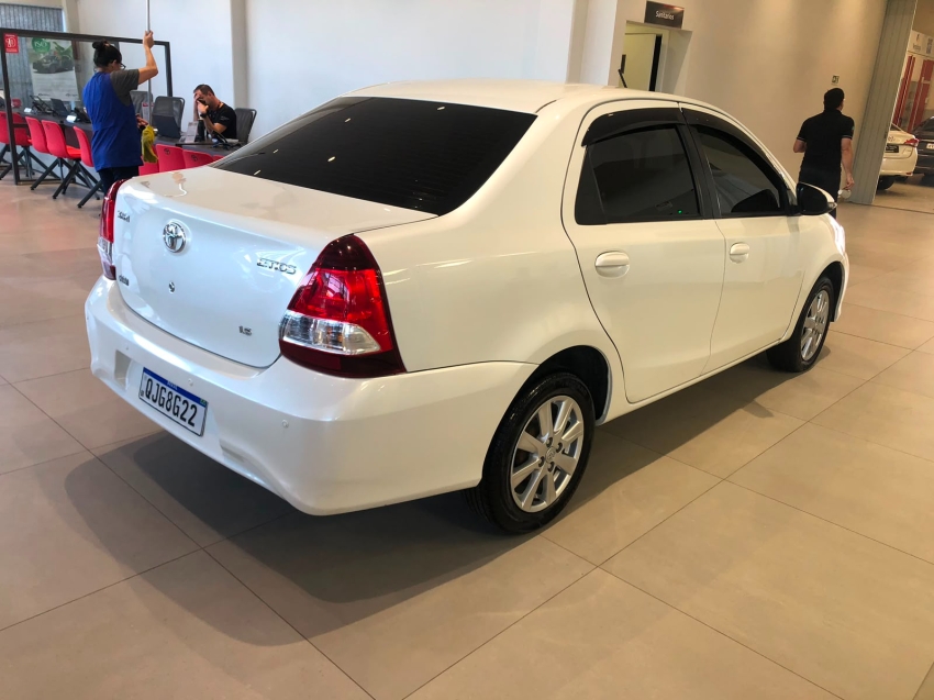 toyota etios 1.5 flex automatico 20192