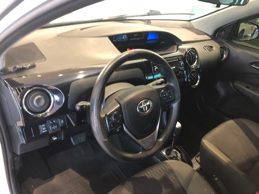 toyota etios 1.5 flex automatico 20198