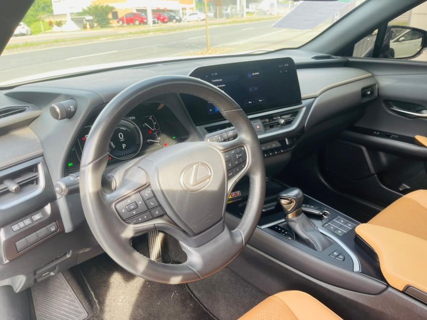 lexus ux 250h11