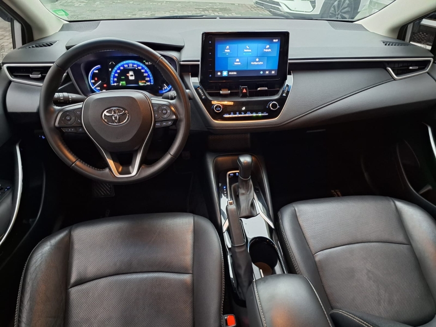 corolla altis hibryd 1.8 hv5