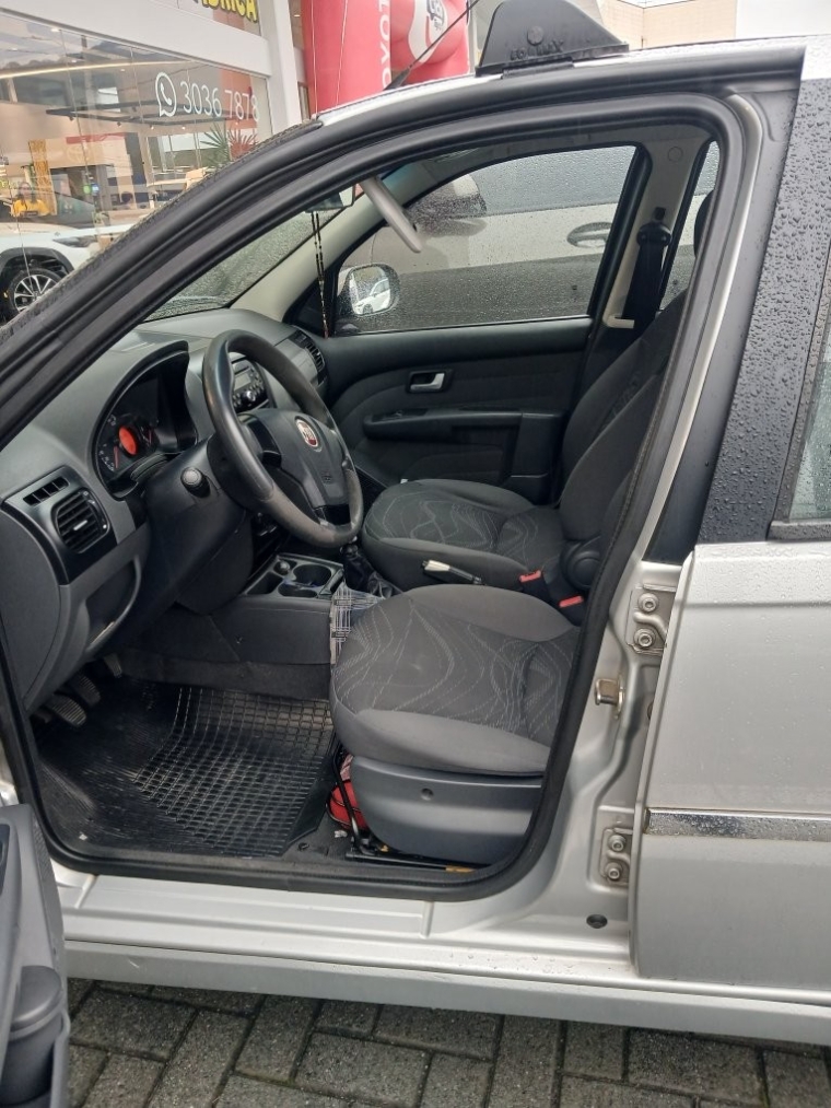 corolla altis hibryd 1.8 hv13