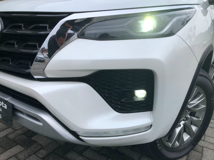toyota hilux sw4 2.8 d-4d turbo diesel srx 7l 4x4 automatico 5p 20247