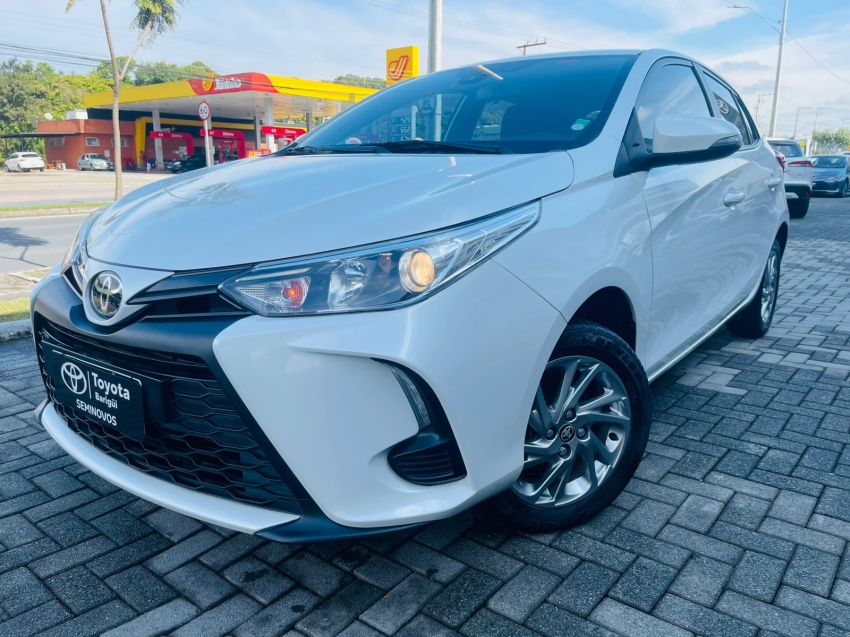 yaris xs connect 1.5 - oportunidade