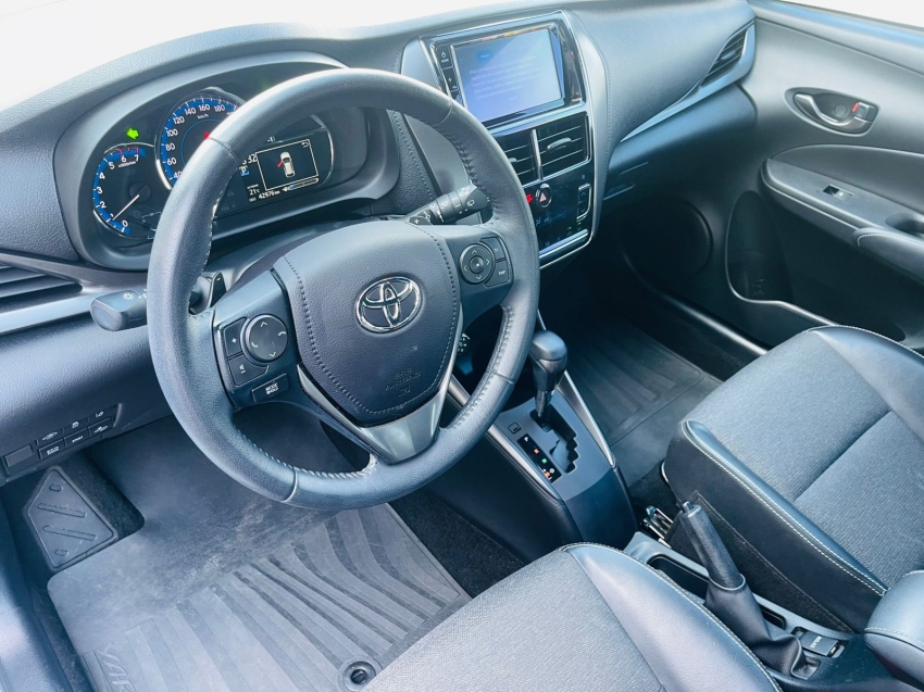 yaris xs connect 1.5 - oportunidade10