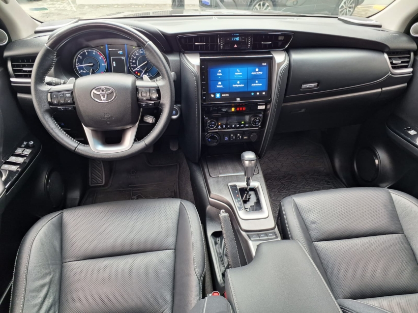 toyota hilux sw4 2.8 d-4d turbo diesel srx platinum 4x4 automatico 5p 20247