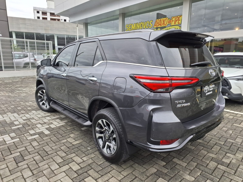 toyota hilux sw4 2.8 d-4d turbo diesel srx platinum 4x4 automatico 5p 20244
