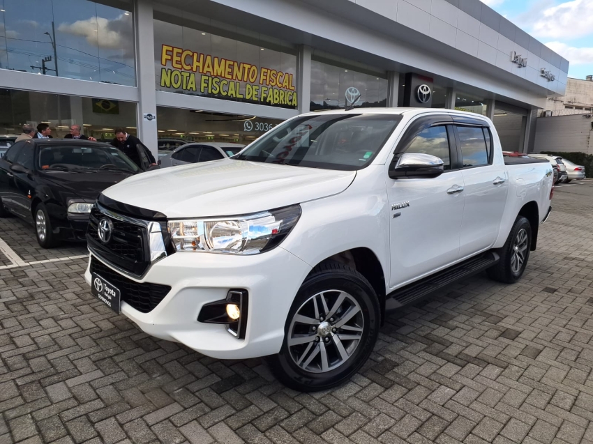 toyota hilux 2.7 srv 4x4 cd 16v flex 4p automatico 5p 2020