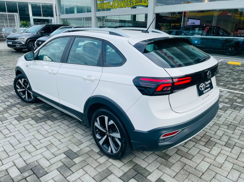 volkswagen nivus 1.0 200 tsi total flex highline automatico 2.0 5p 20231