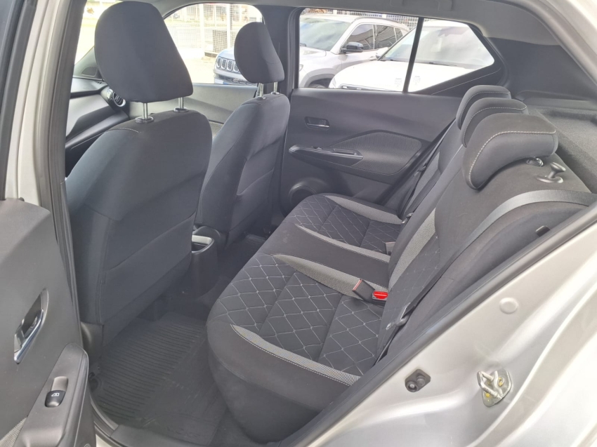 nissan kicks 1.6 sv - automatica10