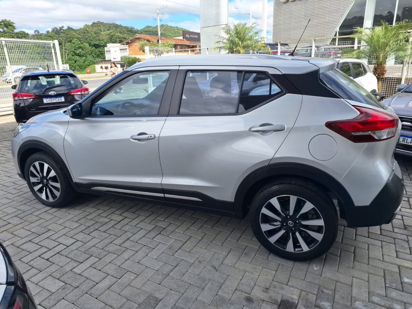 nissan kicks 1.6 sv - automatica1