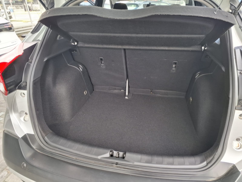 nissan kicks 1.6 sv - automatica11