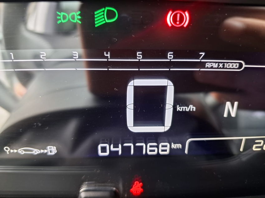 citroen c4 cactus 1.6 thp flex shine eat6 5p automatico 202017