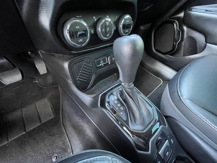 jeep renegade 1.8 16v flex limited 4p automatico 5p 201813