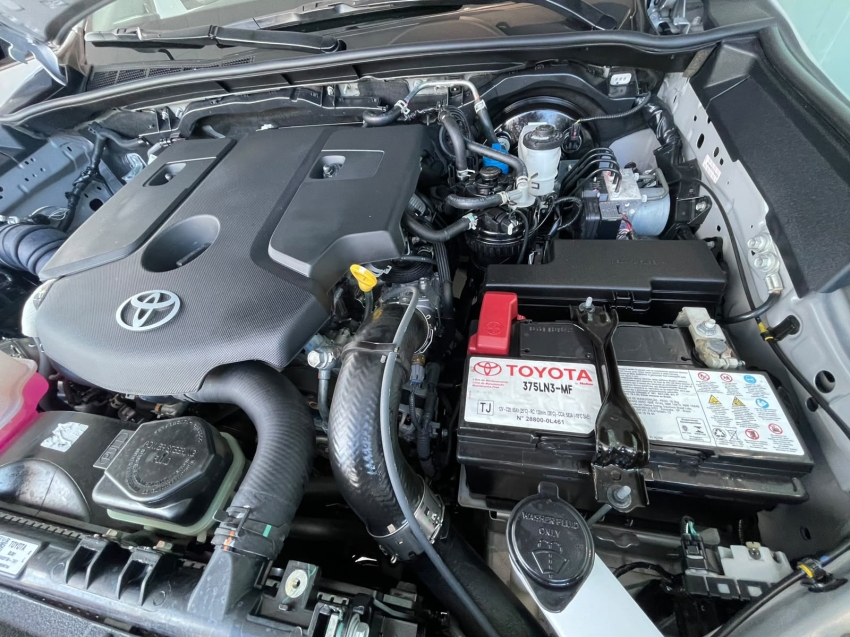toyota hilux 2.8 d-4d turbo diesel cd srx plus 4x4 automatico 5p 202516