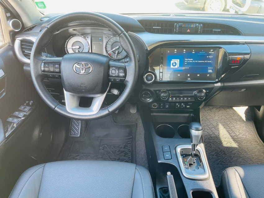 toyota hilux 2.8 d-4d turbo diesel cd srx plus 4x4 automatico 5p 202512