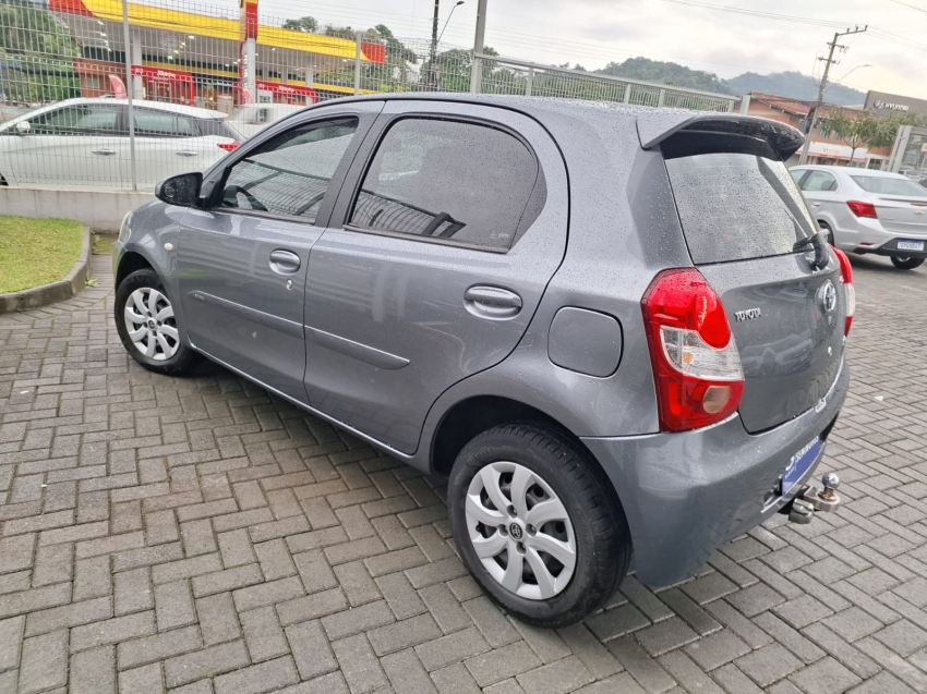 toyota etios 1.3 flex 20141