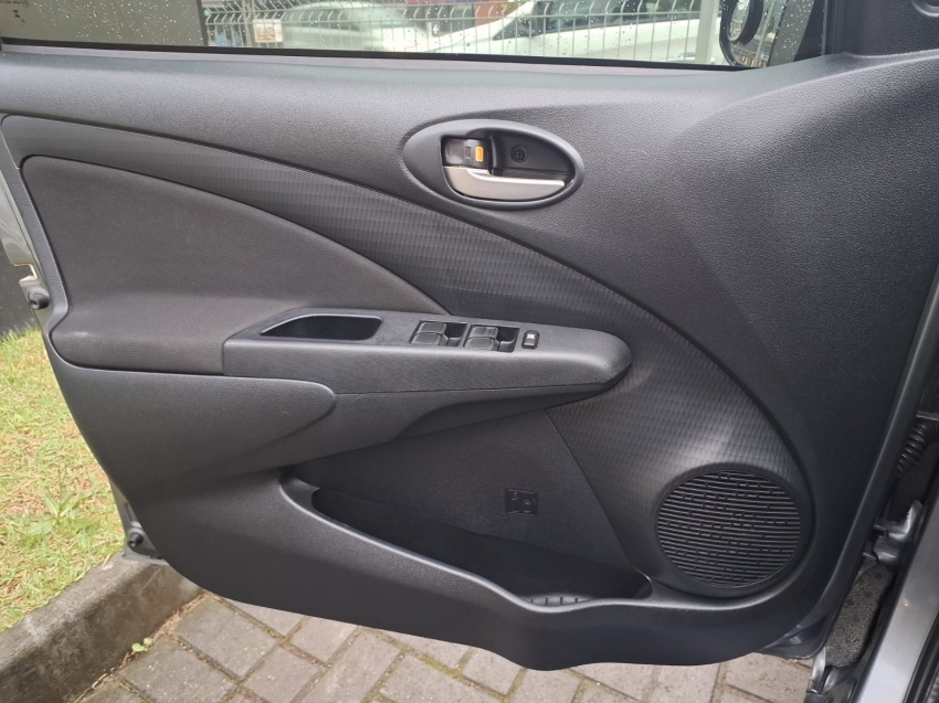 toyota etios 1.3 flex 201413