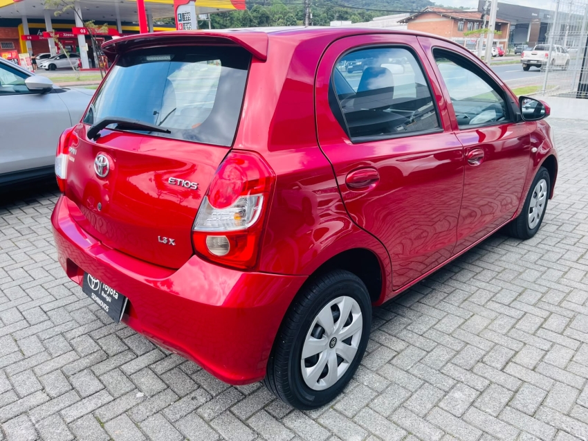 toyota etios 1.3 flex 20183